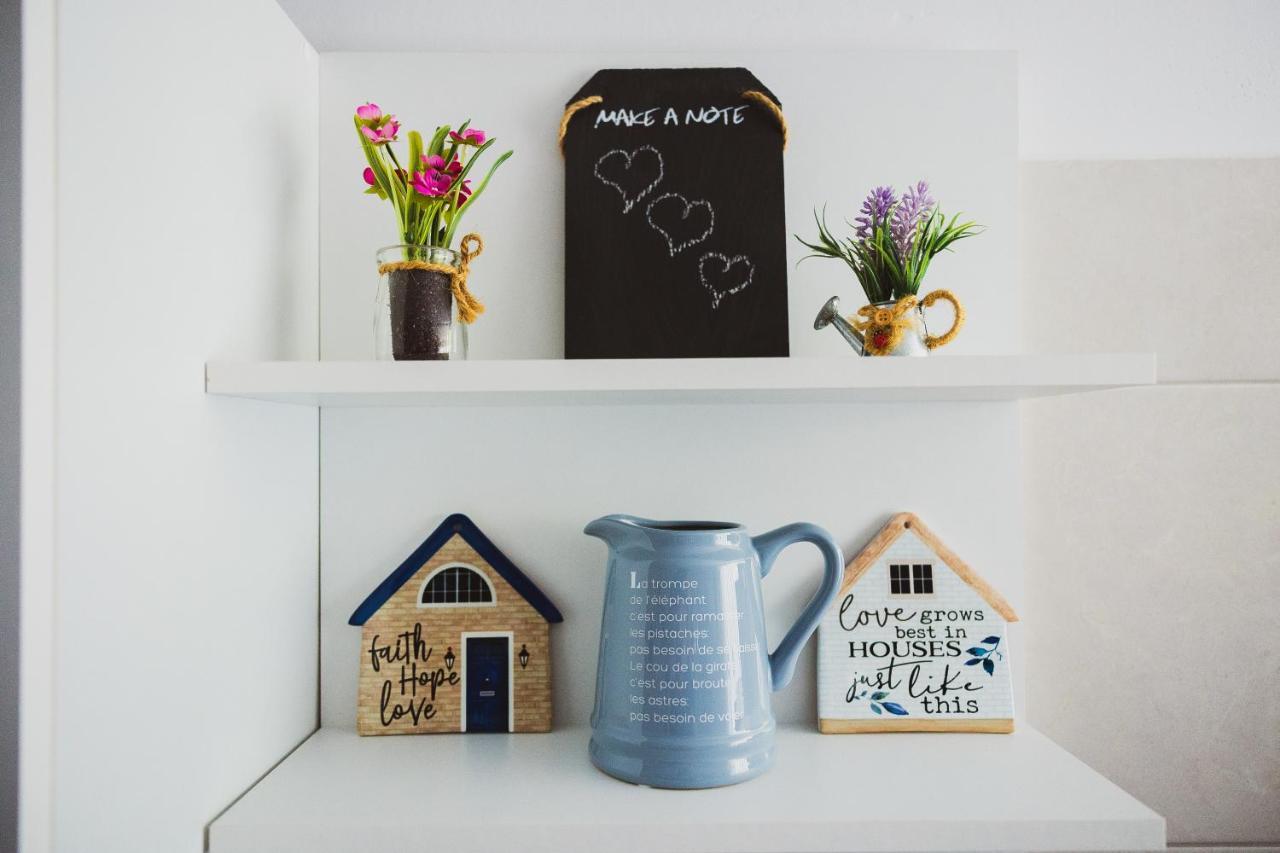 Soba I Apartman Dula โอกูลิน ภายนอก รูปภาพ