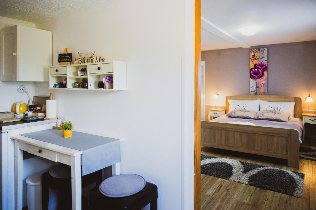 Soba I Apartman Dula โอกูลิน ภายนอก รูปภาพ
